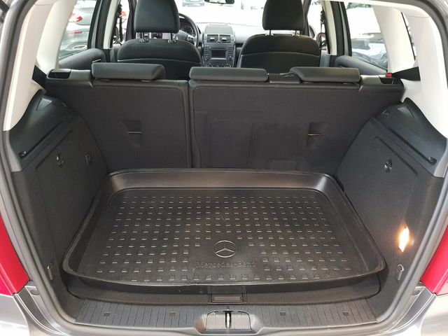 MERCEDES-BENZ A 180 CLASSIC AUTOMATIK PTS KLIMA ISOFIX