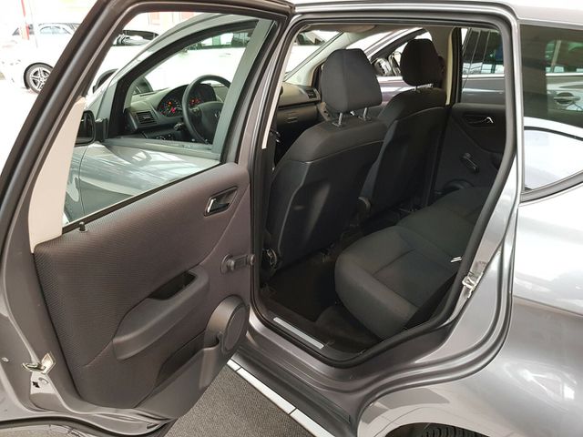 MERCEDES-BENZ A 180 CLASSIC AUTOMATIK PTS KLIMA ISOFIX