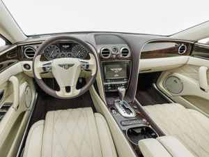 BENTLEY Flying Spur