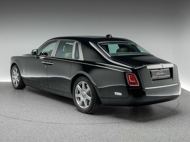 ROLLS ROYCE Phantom