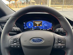 FORD Kuga 1.5 EcoBoost *LED*AHK*ACC*B&O*