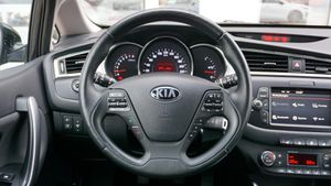 KIA Ceed 1.6 GDI DREAM-TEAM EDITION *NAVI* KAMERA*