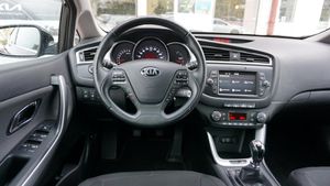 KIA Ceed 1.6 GDI DREAM-TEAM EDITION *NAVI* KAMERA*