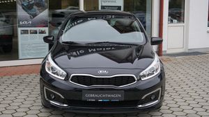 KIA Ceed 1.6 GDI DREAM-TEAM EDITION *NAVI* KAMERA*