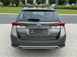 TOYOTA Auris Touring Sports