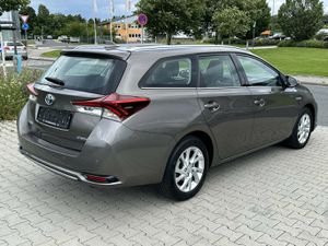 TOYOTA Auris Touring Sports