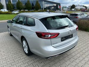 OPEL Insignia 2.0 D Elegance Aut. Navi+Led+Shz+Pdc