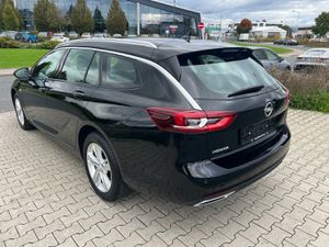 OPEL Insignia 2.0 D Business Aut. Navi+Led+Ahk+Shz