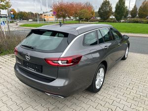 OPEL Insignia 2.0 D Business Aut. Navi+Led+Ahk+Shz