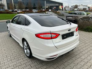 FORD Mondeo 2.0 EcoBoost Titanium Aut. Navi+Led+Leder