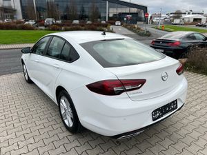 OPEL Insignia 2.0 D Business Edition Aut. Navi+Led