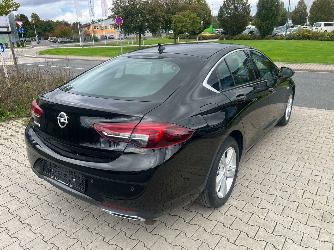 OPEL Insignia 2.0 D Elegance Aut. Navi+Led+Kamera