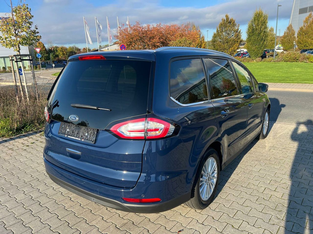 FORD Galaxy 2.0 EcoBlue Titanium Aut. Navi+Kamera+Shz