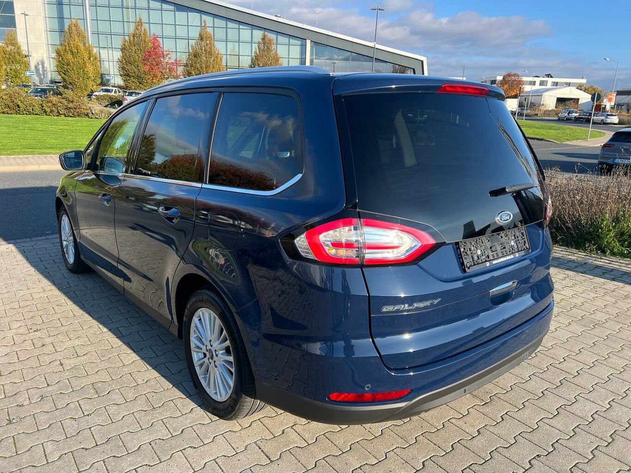 FORD Galaxy 2.0 EcoBlue Titanium Aut. Navi+Kamera+Shz