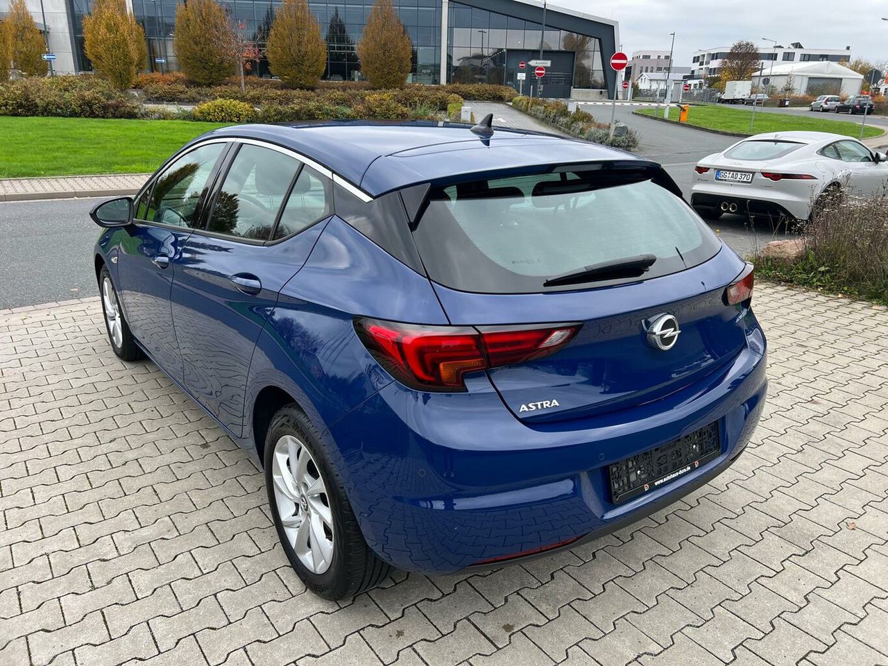 OPEL Astra 1.2 T Business Elegance StartStop Navi+Led