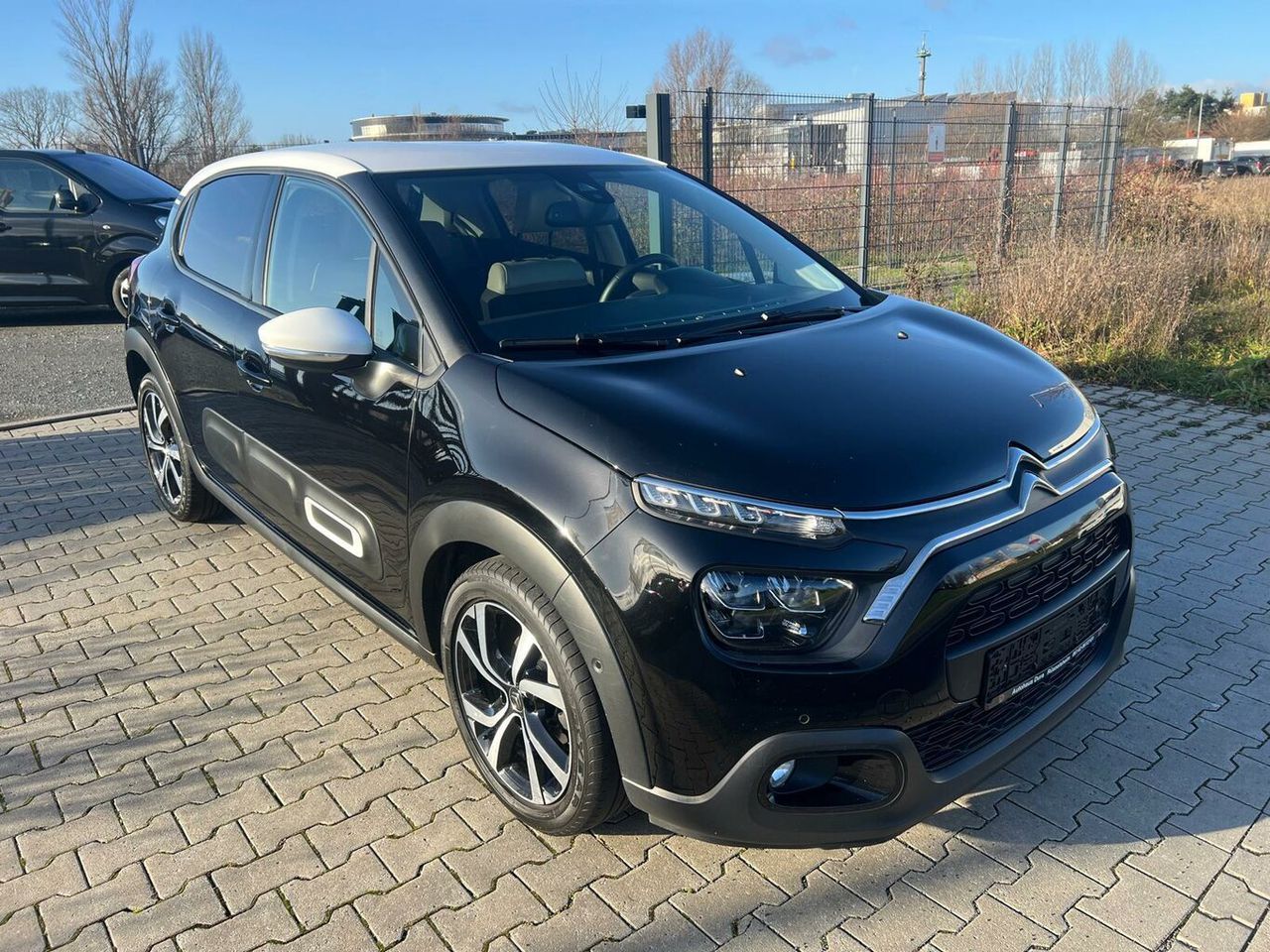 CITROEN C3 Shine Pack 1.2 Puretech Aut. Navi+Led+Kamera