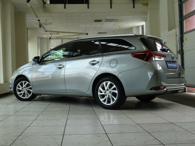 TOYOTA Auris Touring Sports