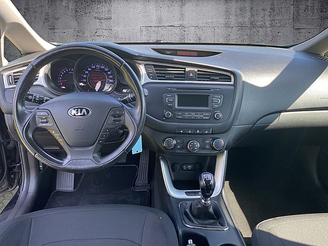 KIA CEED 1.4 EDITION7 EMOTION Klima Fenster el.