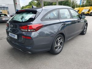 HYUNDAI i30 Kombi 1.6 CRDI 48V-Hybrid DCT Trend