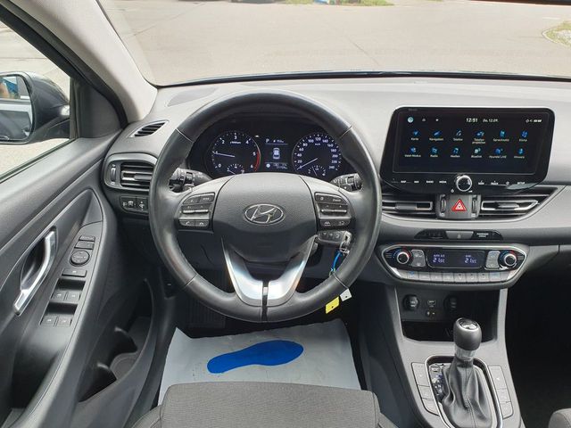 HYUNDAI i30 Kombi 1.6 CRDI 48V-Hybrid DCT Trend