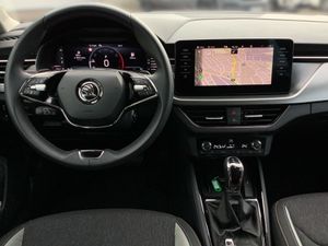 SKODA Kamiq 1.5 TSI DSG Style ACC LED Vorbe.AHK Kamera