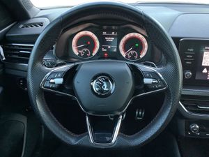 SKODA Kamiq 1.5 TSI DSG Monte Carlo GRA LED Pano APP PDC