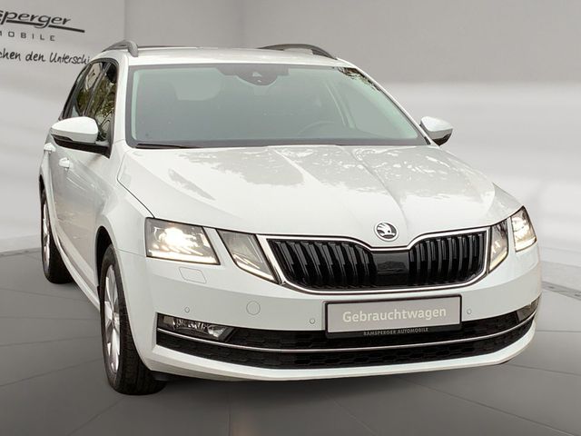 SKODA Octavia Combi 1.5 TSI DSG Style AHK ACC LED Navi