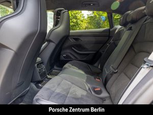 PORSCHE Taycan GTS Sport Turismo HA-Lenkung PSCB 21-Zoll