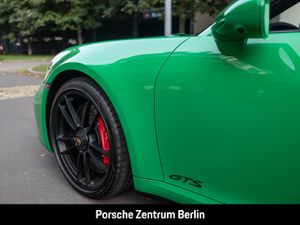 PORSCHE 992 911 Targa 4 GTS 1.Hand PDCC Nachtsicht BOSE