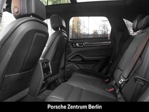 PORSCHE Cayenne GTS Sportabgas BOSE LED-Matrix 21-Zoll