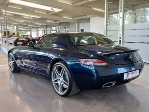 MERCEDES-BENZ SLS AMG Coupe - Deutsch 1. Hand Carbon