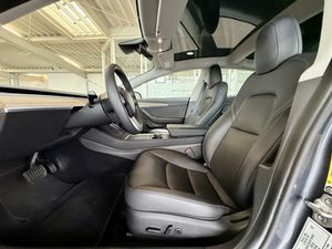 TESLA Model 3 Long Range AWD Autopilot Pano MwSt.