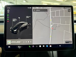 TESLA Model 3 Long Range AWD Autopilot Pano MwSt.