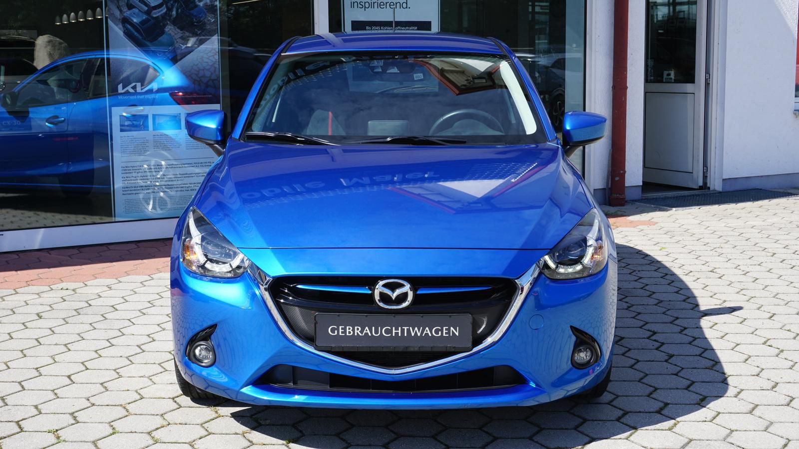 MAZDA 2