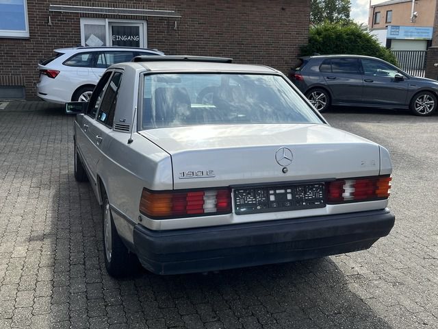 MERCEDES-BENZ 190 E 2,6 Automatik * ESSD