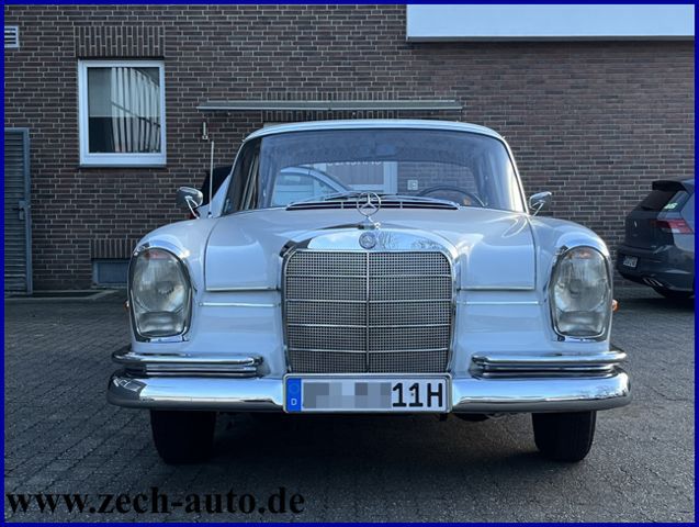 MERCEDES-BENZ 230 S W111 * Bildschön * Geringe Laufleistung