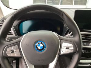 BMW X3 xDrive30e Head-Up HiFi DAB WLAN Komfortzg. X3 xDrive30e