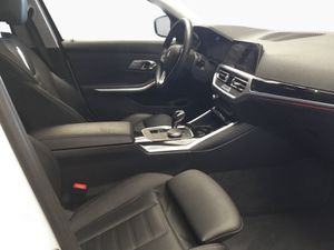 BMW 320d Touring Sport Line HiFi DAB WLAN Pano.Dach