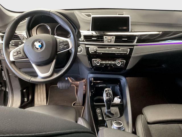 BMW X1 xDrive20i Sport Line HiFi DAB LED Navi AHK