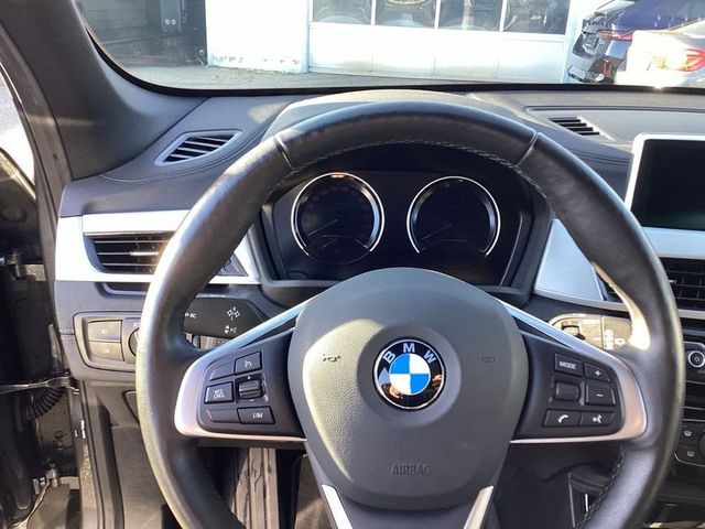 BMW X1 sDrive18i Sport Line DAB LED RFK Navi Shz X1 sDrive18i