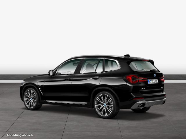 BMW X3 xDrive30e Head-Up HiFi DAB WLAN Komfortzg. X3 xDrive30e