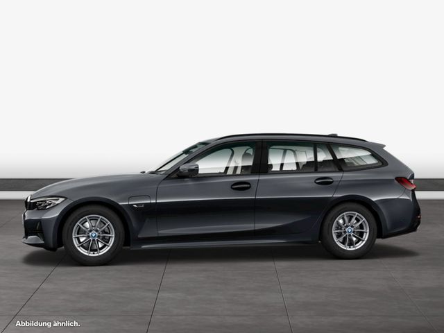 BMW 330e xDrive Touring Advantage Head-Up HiFi DAB 330e xDrive