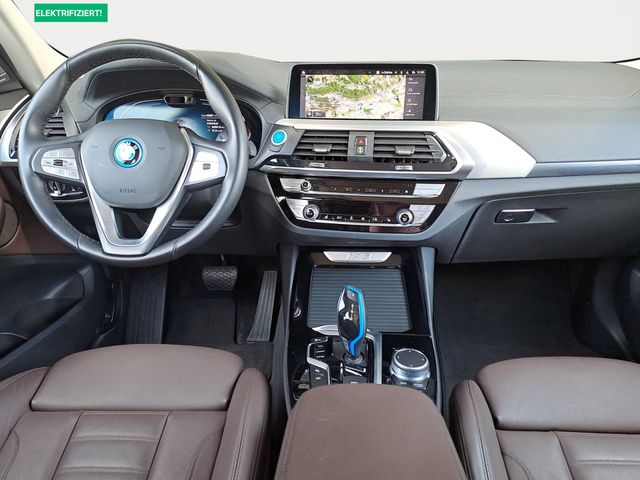 BMW iX3 Gestiksteuerung Head-Up HK HiFi DAB LED AHK