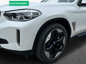 BMW iX3 Gestiksteuerung Head-Up HK HiFi DAB LED AHK