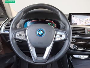 BMW iX3 Gestiksteuerung Head-Up HK HiFi DAB LED AHK