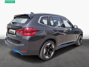 BMW iX3 Gestiksteuerung Head-Up HK HiFi DAB LED AHK