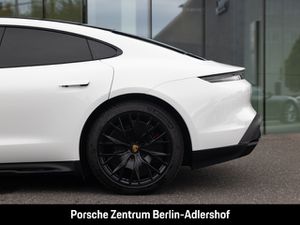 PORSCHE Taycan GTS BOSE LED-Matrix Abstandstempomat