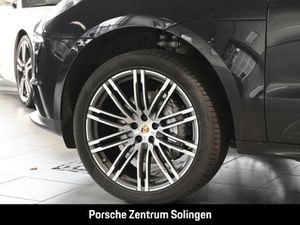 PORSCHE Macan S Bose AHK Abstand Luft 75l Panorama Sitzlüftung