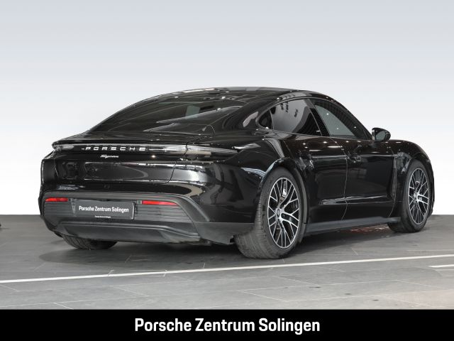 PORSCHE Taycan Beifahrerdisplay Performancebatterie Plus