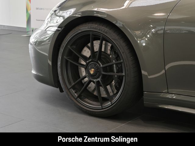 PORSCHE 911 992 Targa 4 GTS Hinterachslenkung Matrix Bose